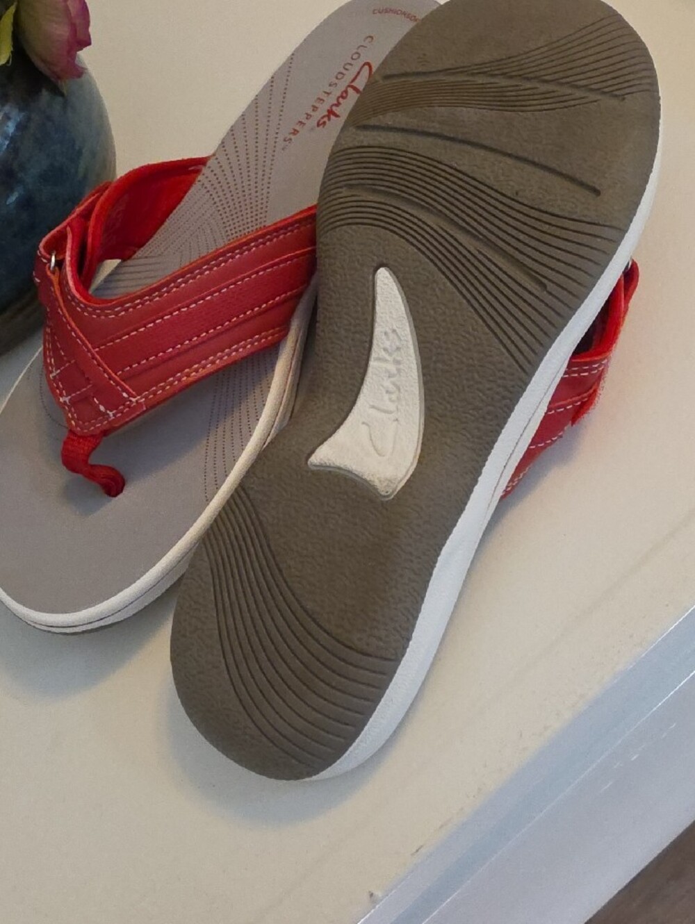 Clarks Red and Gray Women's Thong Sandals - Picture 4 of 5